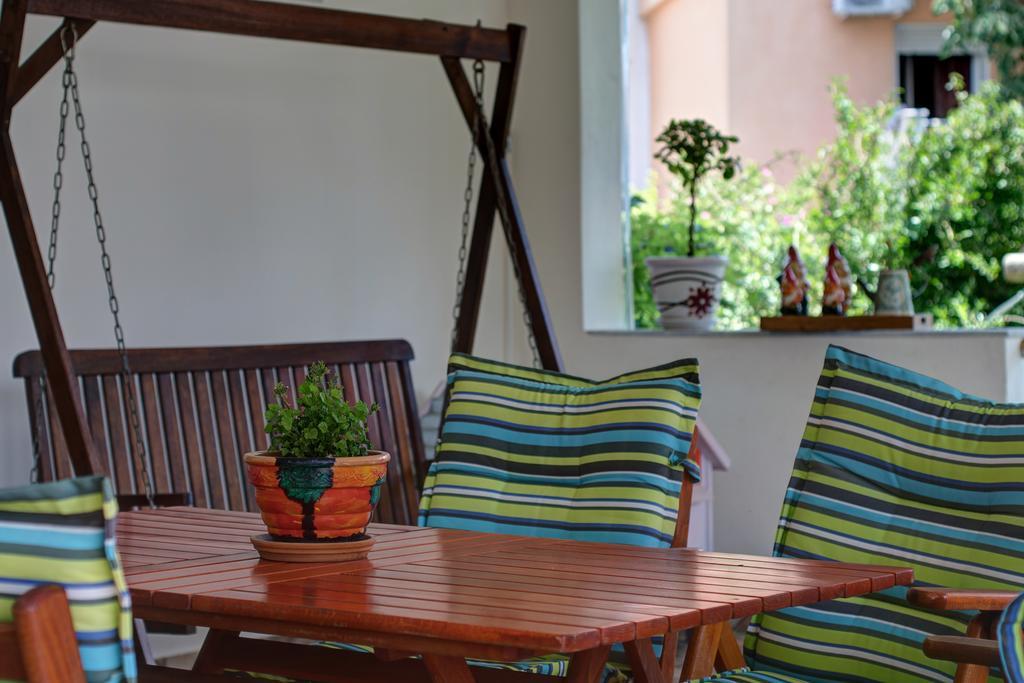 Kouros Studios Kavala Quarto foto